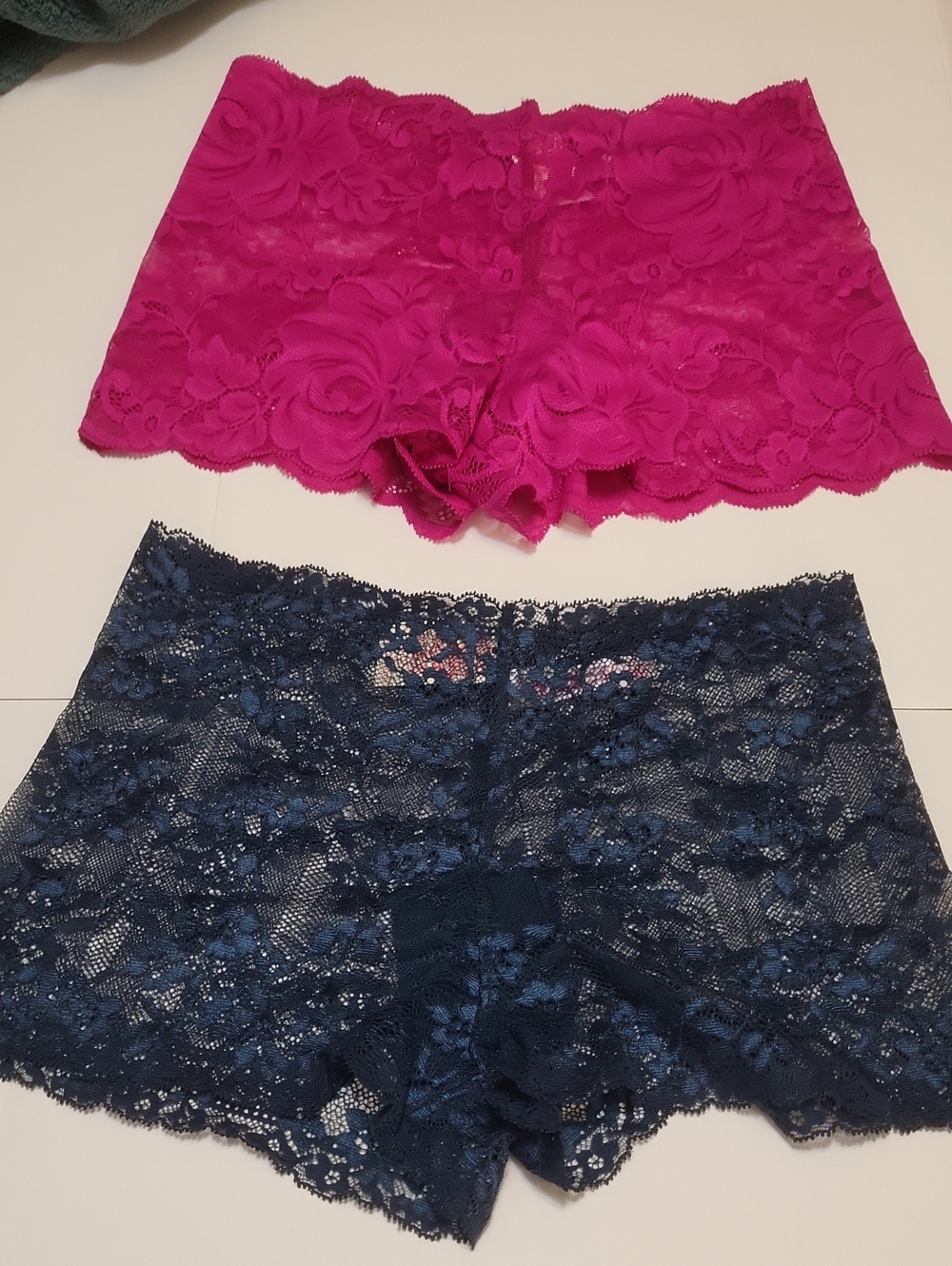 PINK Victoria's Secret Lace Boyshorts 2-Pack - Fuchsia & Navy